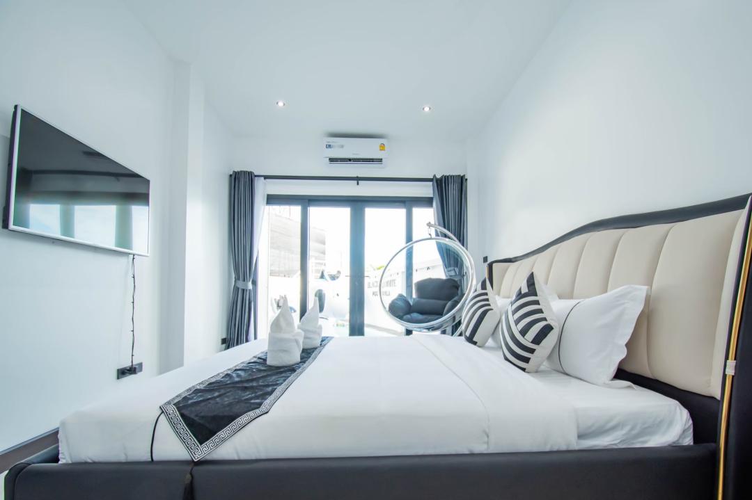 Villa Bedroom 1