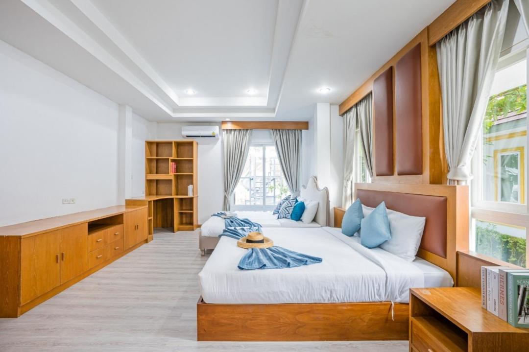 Villa Bedroom 5