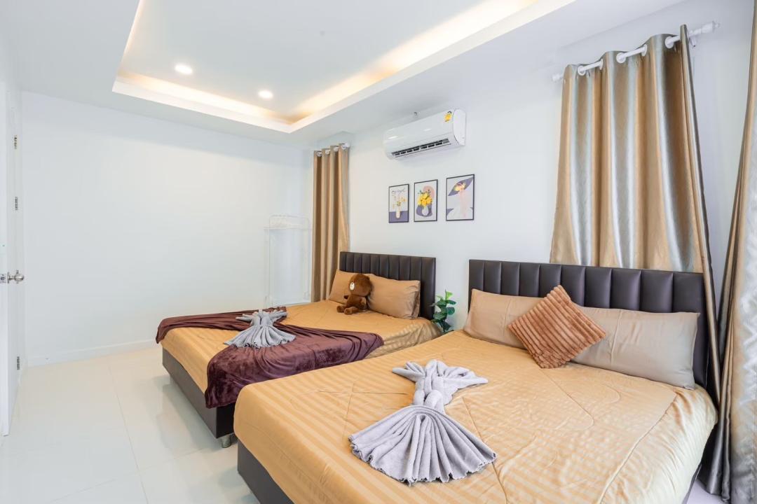 Villa Bedroom 2