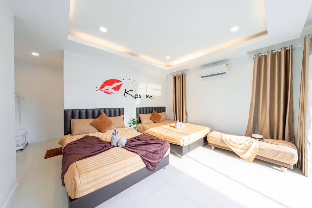 Villa Bedroom 1