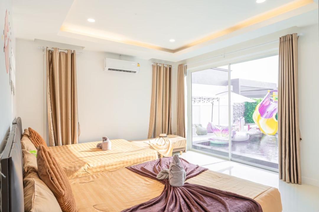 Villa Bedroom 4