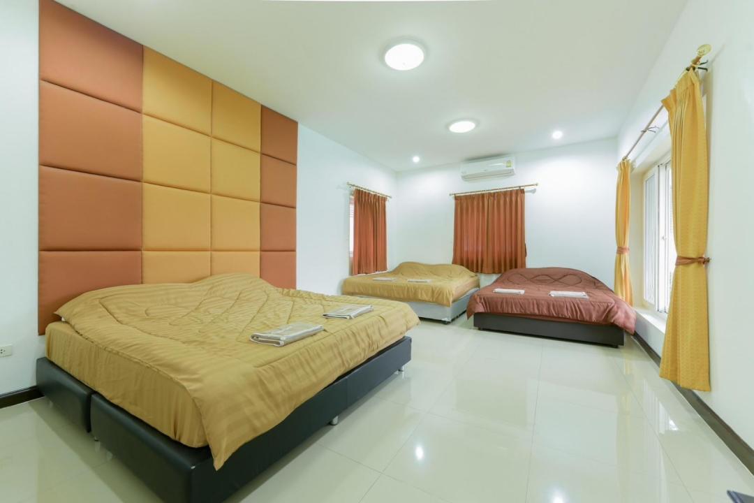 Villa Bedroom 1