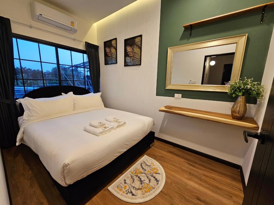 Villa Bedroom 2