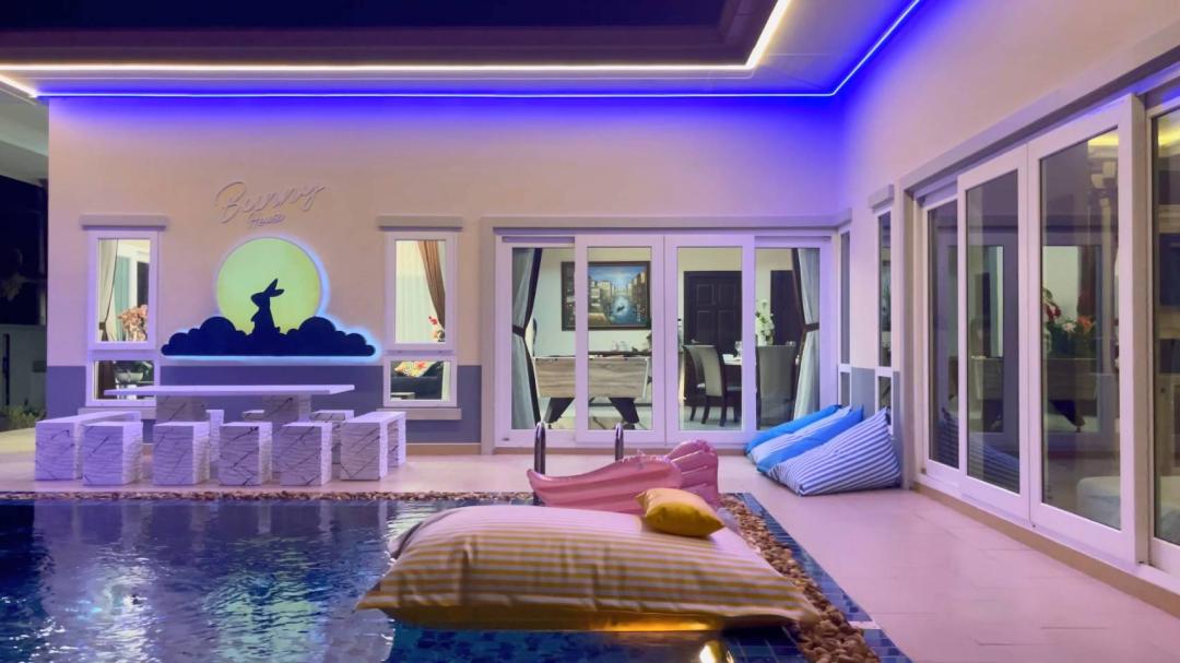 Bunny House - Living Area