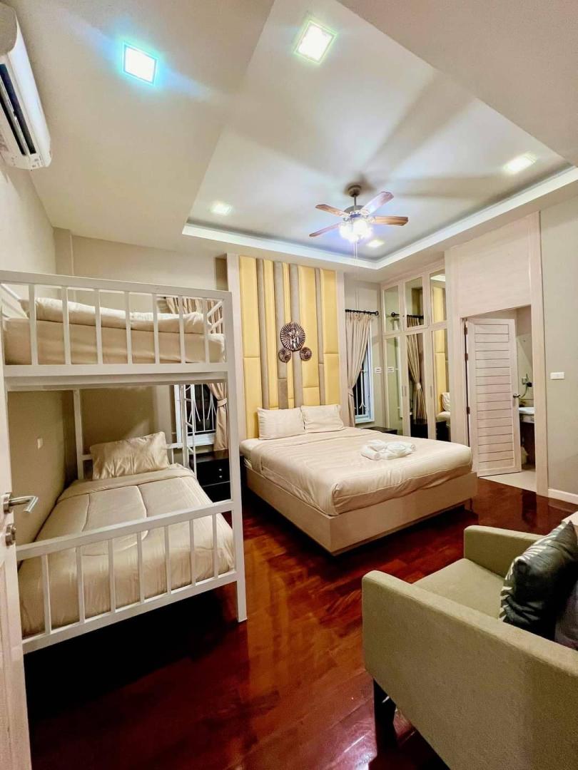 Villa Bedroom 2