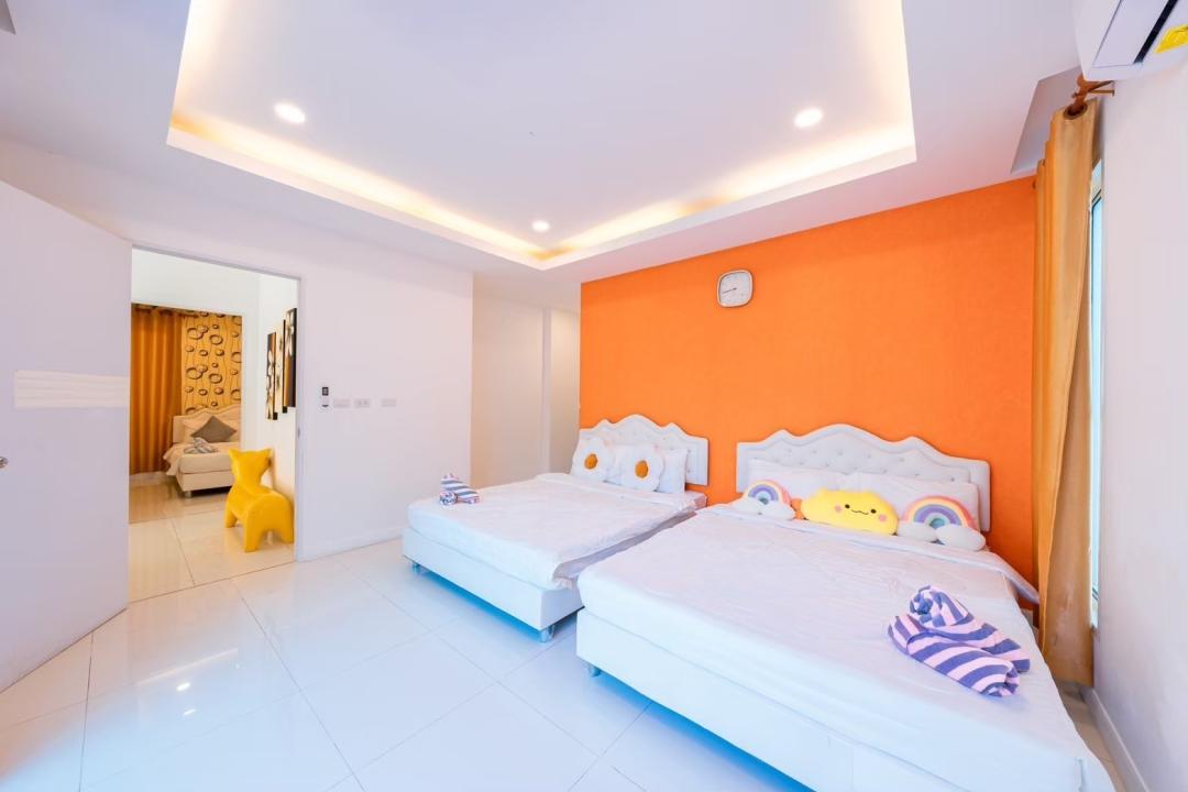 Villa Bedroom 1