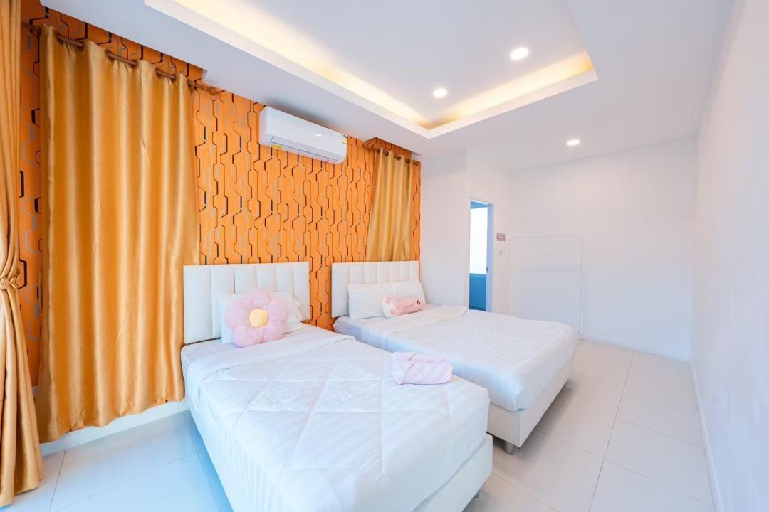 Villa Bedroom 6