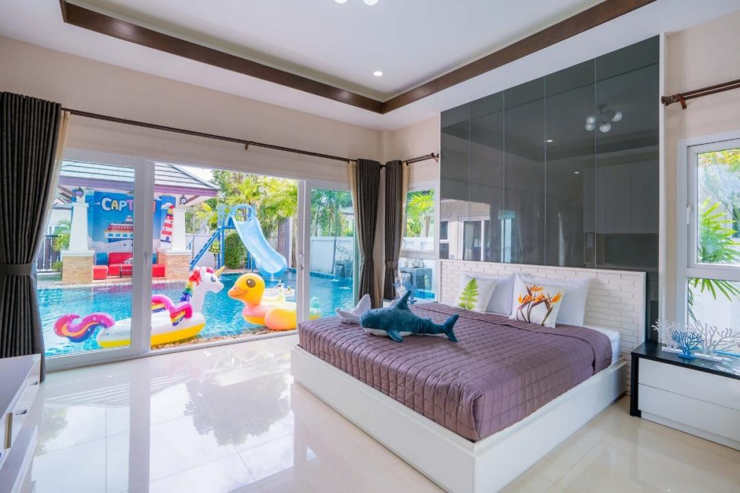Villa Bedroom 4