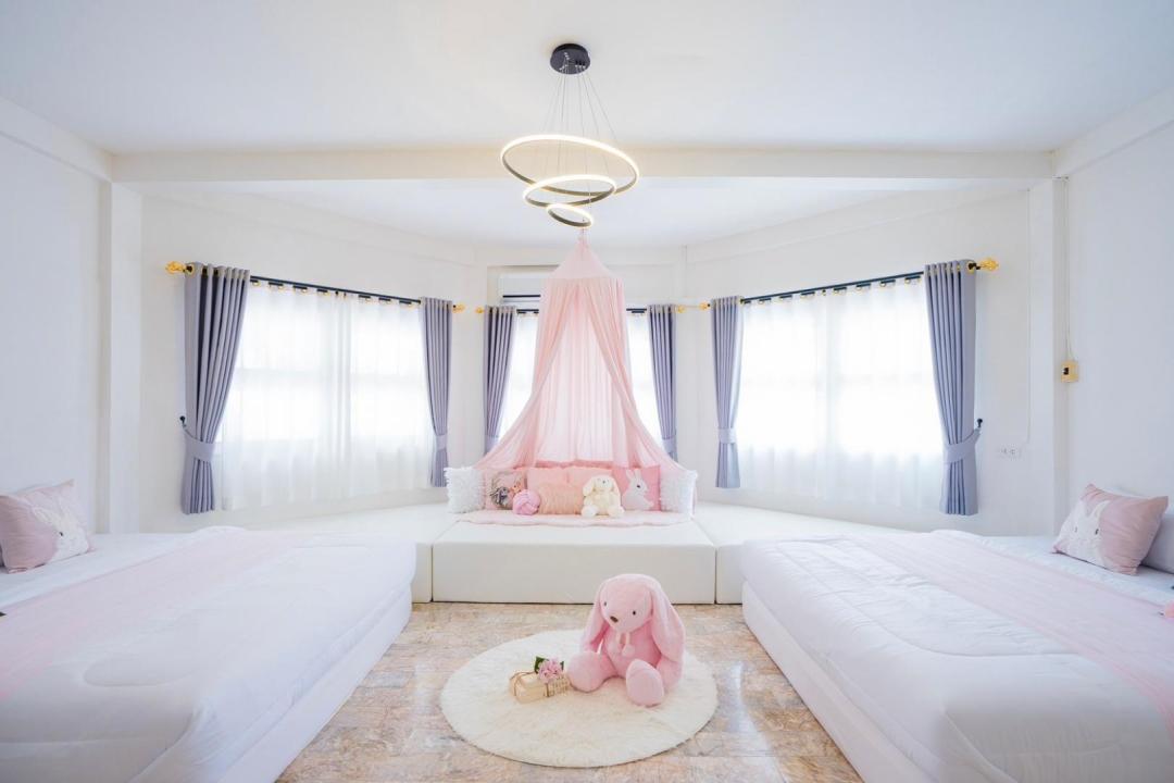 Villa Bedroom 1