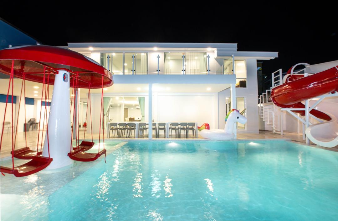 Center Point - Villa Interior View