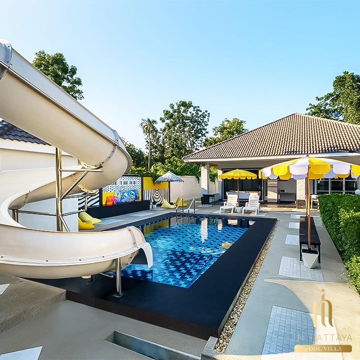 Cha Cha 1 - Pool Area View
