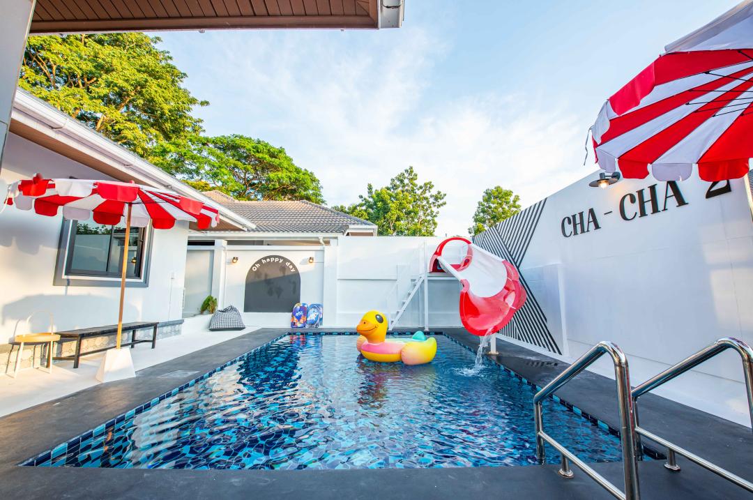 Cha Cha 2 - Pool Area View