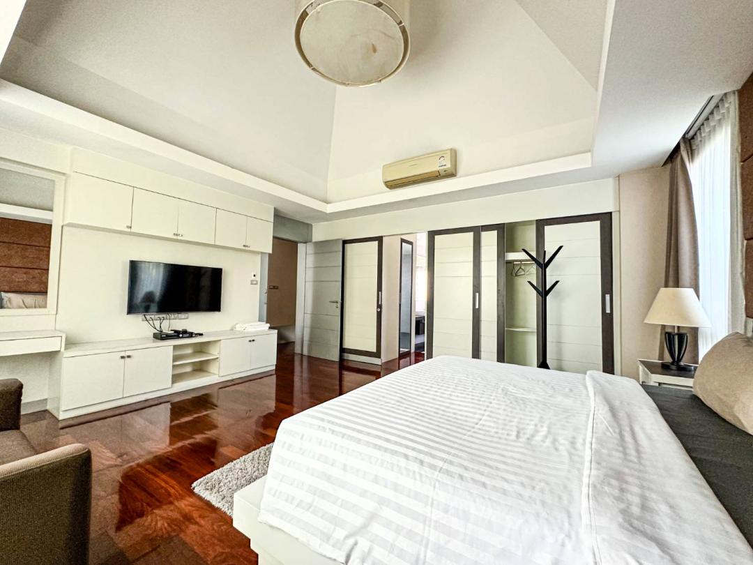 Villa Bedroom 4