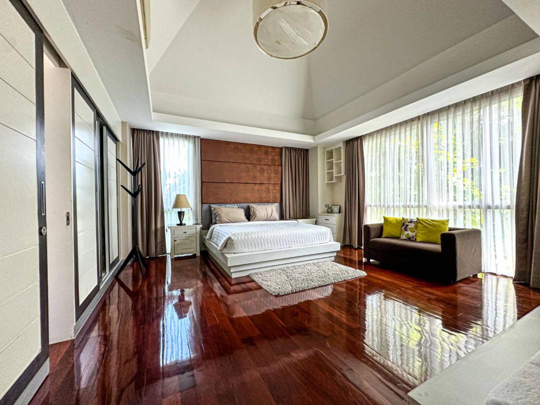 Villa Bedroom 6