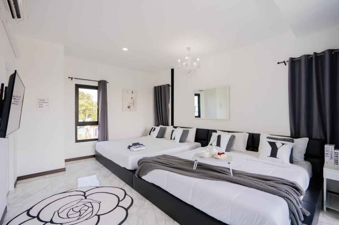 Villa Bedroom 1