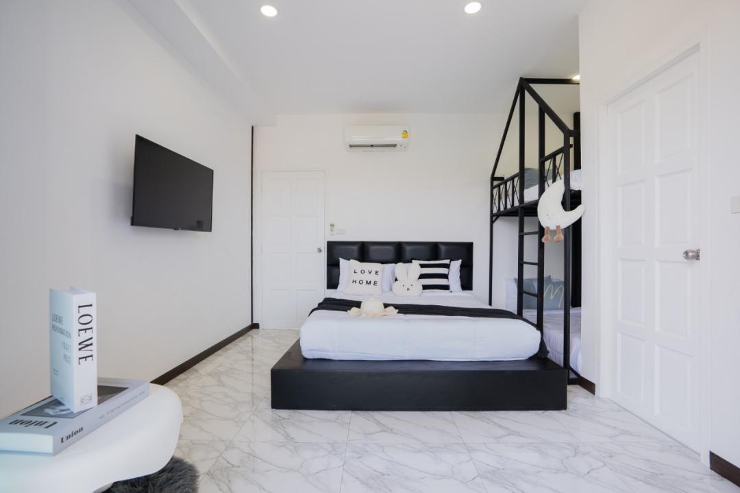 Villa Bedroom 4