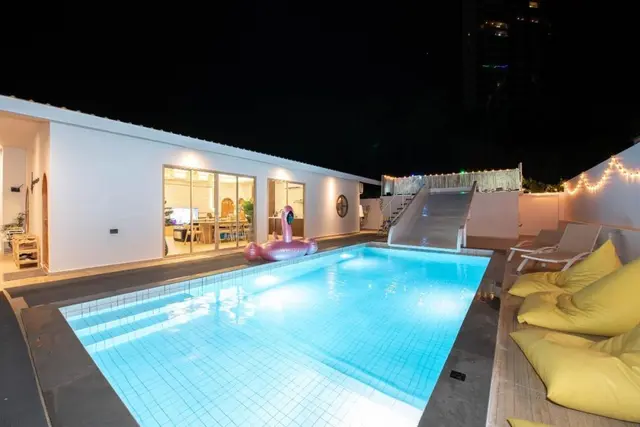 De Beach OP OP เก่า - Pool Area View