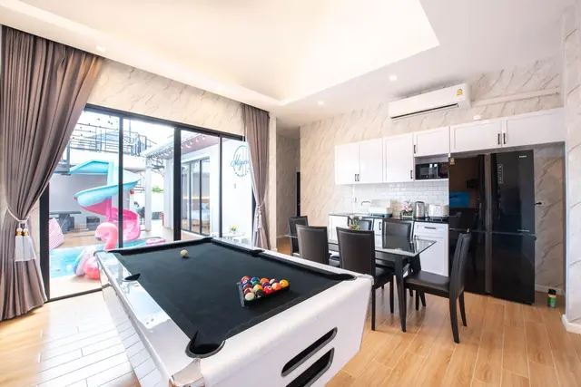 Miguel 2 - Living Area