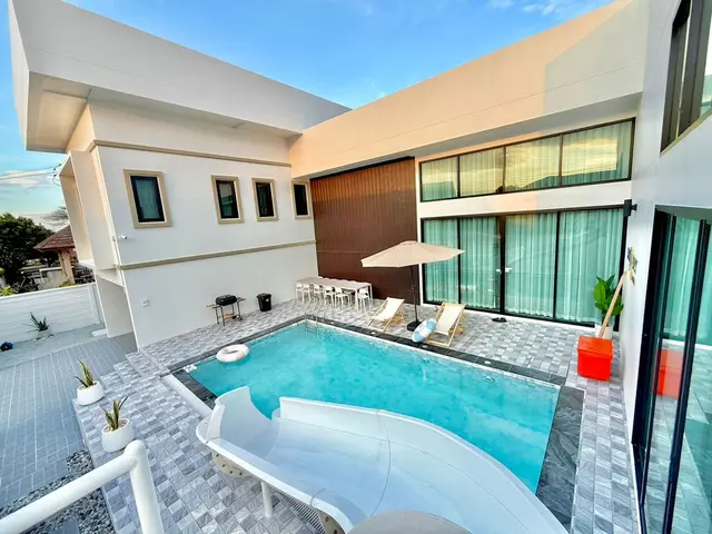 Sunflower - Pool Area View