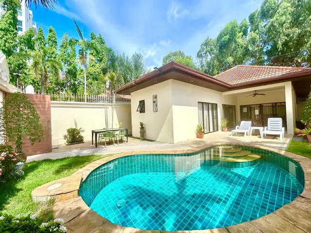 MJ 22 - Main Cover Photo in Pattaya