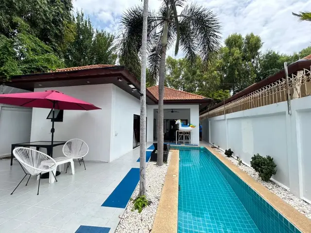 MJ 21 - Main Cover Photo in Pattaya