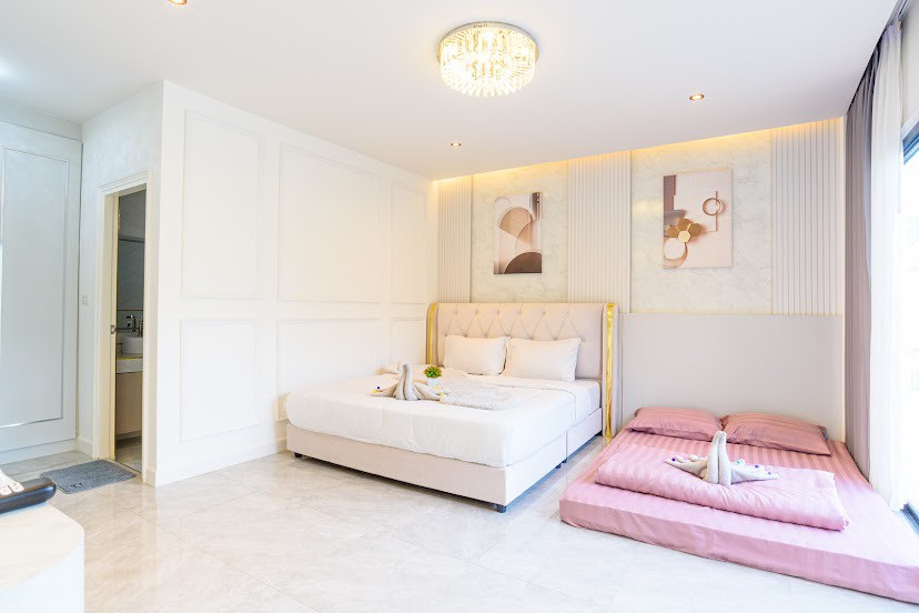 Pool&Play - Bedroom View